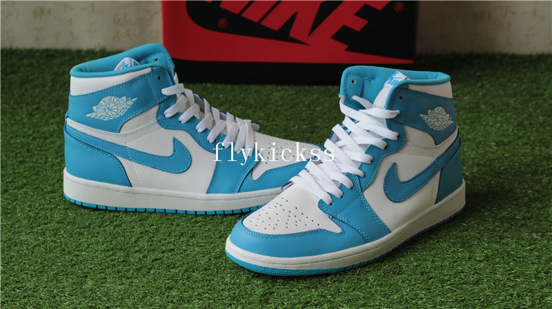 Authentic Air Jordan 1 Retro UNC